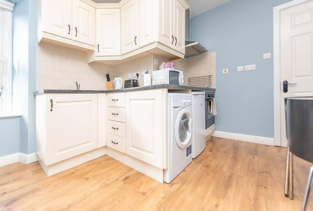 Clonbur House - One Bedroom Apartment Γκάλγουεϊ Εξωτερικό φωτογραφία